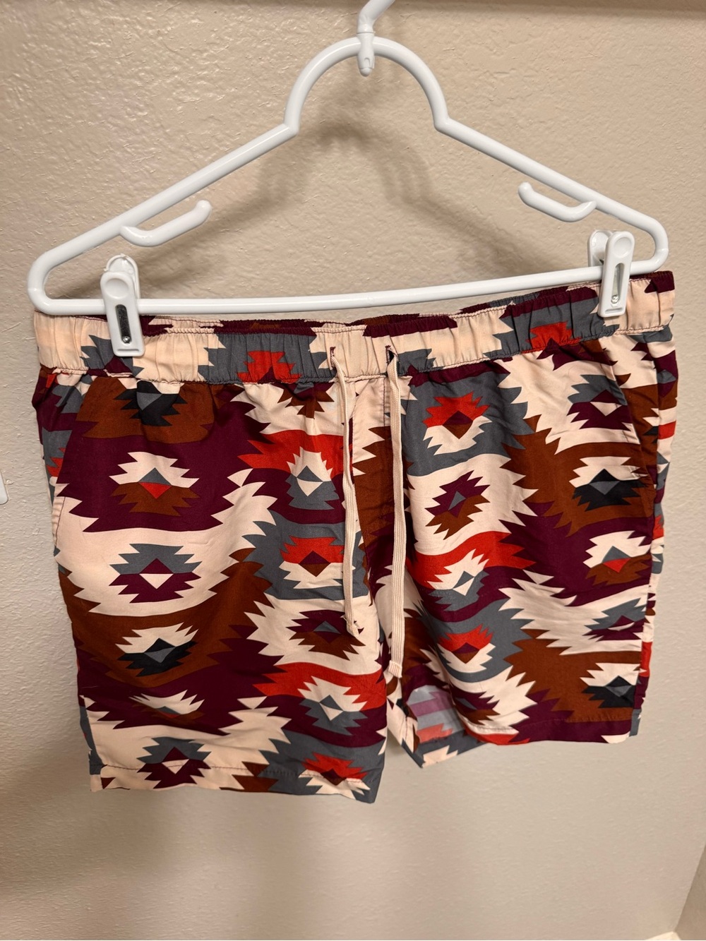 Southwestern / Tribal Print Drawstring Shorts - Burgundy & Rust